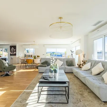Penthouse De Luxe A Terrasse 200m2 Garage Port & شقة