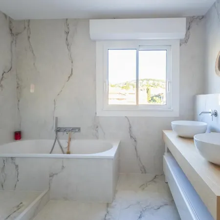شقة Penthouse De Luxe A Terrasse 200m2 Garage Port & باندول