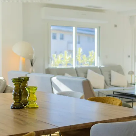 Penthouse De Luxe A Terrasse 200m2 Garage Port &